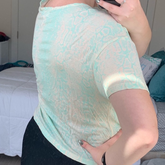 Fringe Knot Snakeskin Print T Shirt - Picture 7 of 8